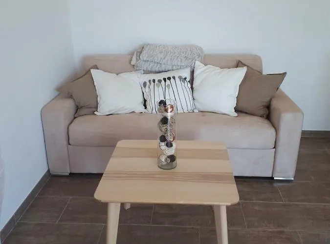 度假居 Tomasini Sabrina Zirilla *